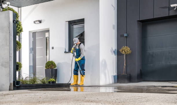 Best Pool Deck Cleaning  in Munford, AL